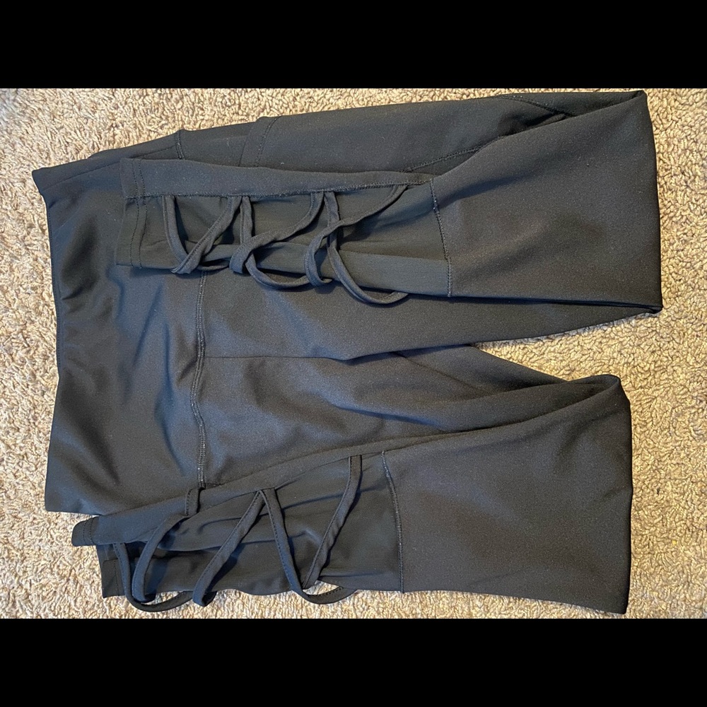 Black leggings